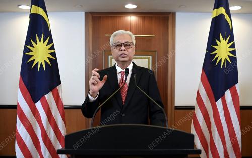 DATUK SERI ISMAIL SABRI YAAKOB