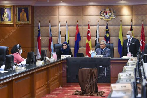 DATUK SERI MOHD REDZUAN YUSOF