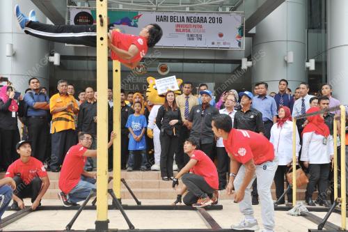 PTJ12_26042016_KHAIRY