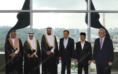 DATUK SERI ANWAR IBRAHIM