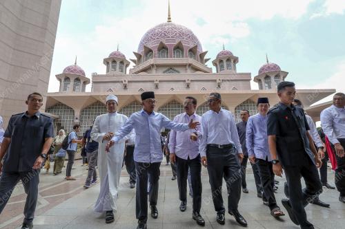 DATUK SERI ANWAR IBRAHIM