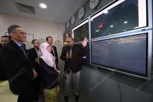 DATUK SERI DR WAN AZIZAH WAN ISMAIL