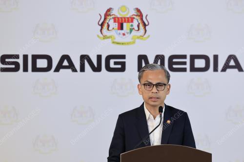 DATUK FAHMI FADZIL