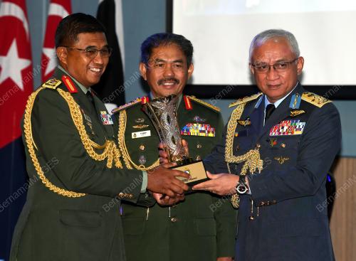 JENERAL TAN SRI AFFENDI BUANG (TUDM)