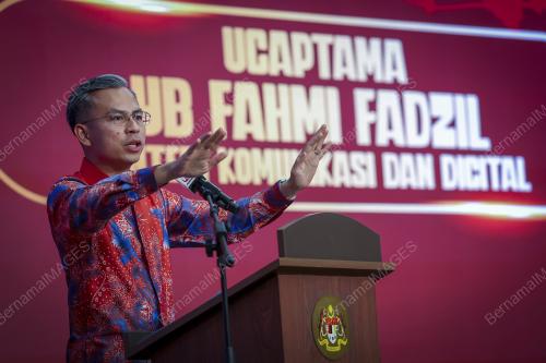 FAHMI FADZIL