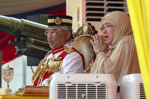 AL-SULTAN ABDULLAH RI'AYATUDDIN AL-MUSTAFA BILLAH SHAH