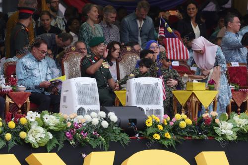AL-SULTAN ABDULLAH RI'AYATUDDIN AL-MUSTAFA BILLAH SHAH