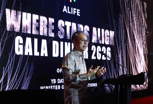 DATUK FAHMI FADZIL