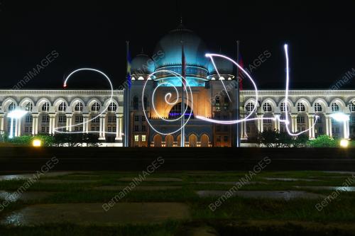 TINJAUAN MALAM TAHUN BARU