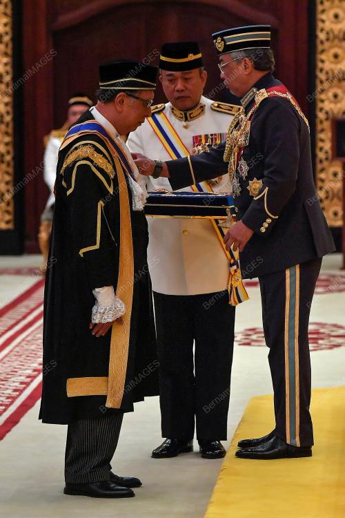 AL-SULTAN ABDULLAH RI'AYATUDDIN AL-MUSTAFA BILLAH SHAH