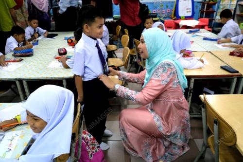 PTJ13_02012018_SEKOLAH_BN201801015070