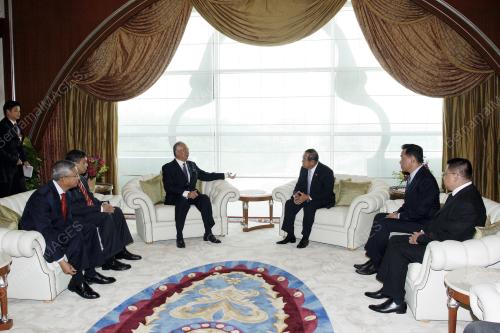 MOHD NAJIB TUN ABD RAZAK