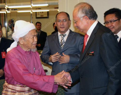 MOHD NAJIB ABDUL RAZAK
