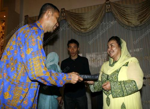 ROSMAH MANSOR