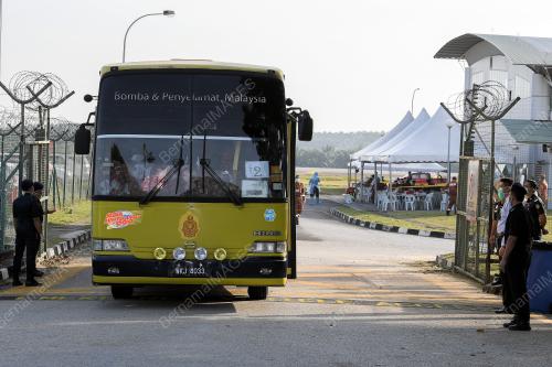 KORONAVIRUS RAKYAT MALAYSIA SELAMAT TIBA