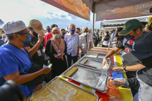 DATUK SERI ISMAIL SABRI YAAKOB