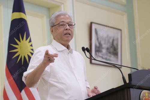 DATUK SERI ISMAIL SABRI YAAKOB