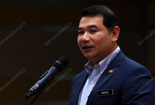RAFIZI RAMLI