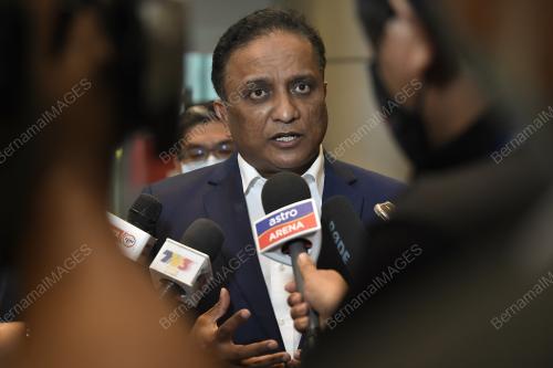 DATUK SERI REEZAL MERICAN NAINA MERICAN