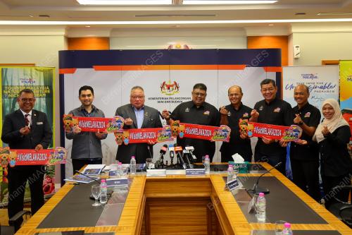 DATUK SERI AB RAUF YUSOH