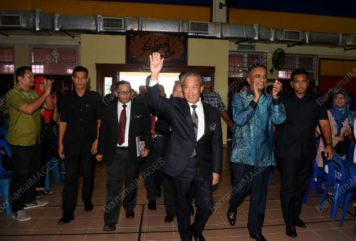 TAN SRI MUHYIDDIN YASSIN