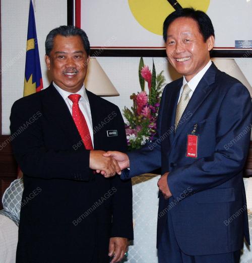 MUHYIDDIN YASSIN