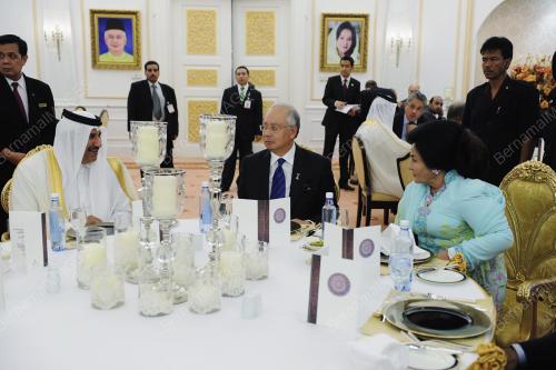 PERDANA MENTERI MALAYSIA DAN QATAR