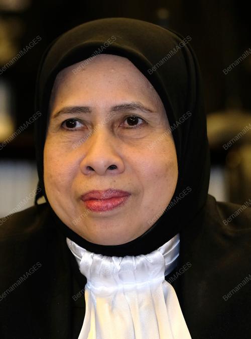 DATUK ZABARIAH MOHD YUSOF