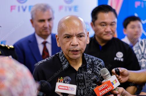 DATUK ARMIZAN MOHD ALI