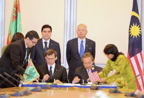 DATUK SERI NAJIB TUN RAZAK