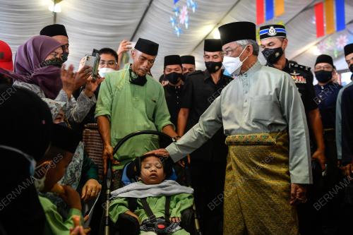 AL-SULTAN ABDULLAH RI'AYATUDDIN AL-MUSTAFA BILLAH SHAH