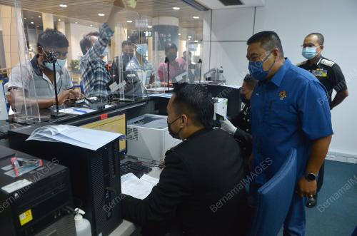 DATUK SERI ISMAIL MOHAMED SAID