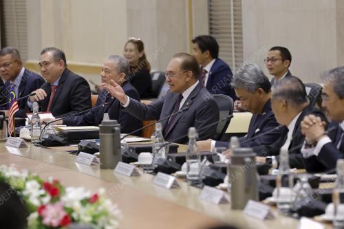 DATUK SERI ANWAR IBRAHIM