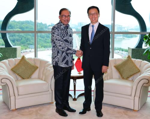 DATUK SERI ANWAR IBRAHIM