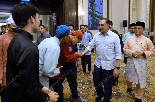 DATUK SERI ANWAR IBRAHIM