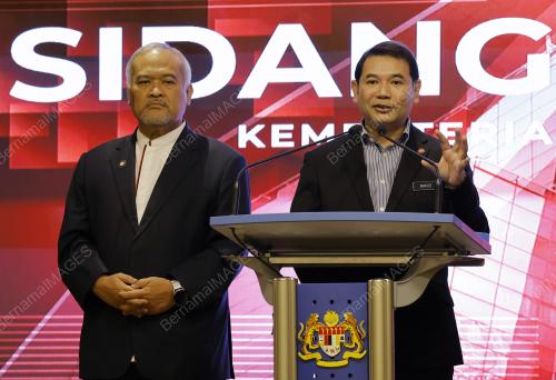 RAFIZI RAMLI