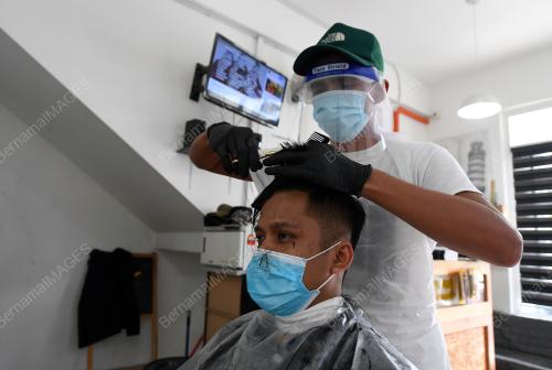 TINJAUAN KEDAI GUNTING RAMBUT