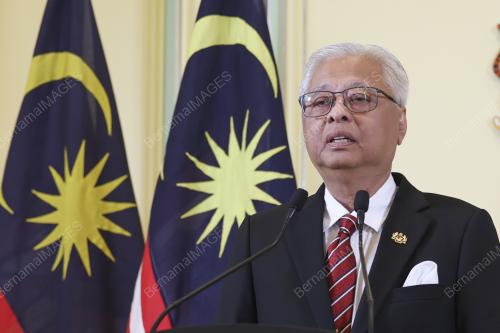 DATUK SERI ISMAIL SABRI YAAKOB