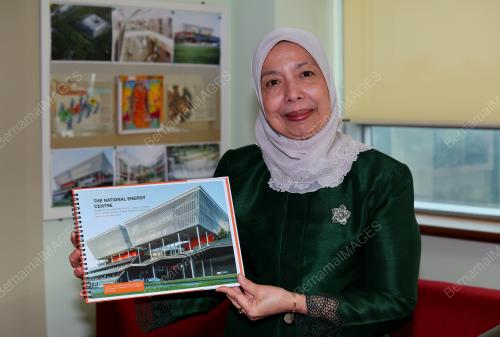 PROF EMERITUS DATUK DR HALIMAH BADIOZE ZAMAN