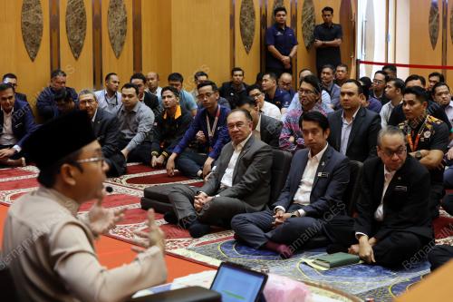 DATUK SERI ANWAR IBRAHIM