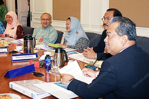 MUHYIDDIN YASSIN