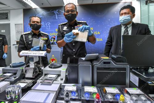 DATUK INDERA KHAIRUL DZAIMEE DAUD