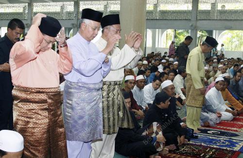 NAJIB TUN RAZAK