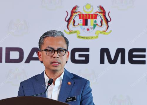 FAHMI FADZIL