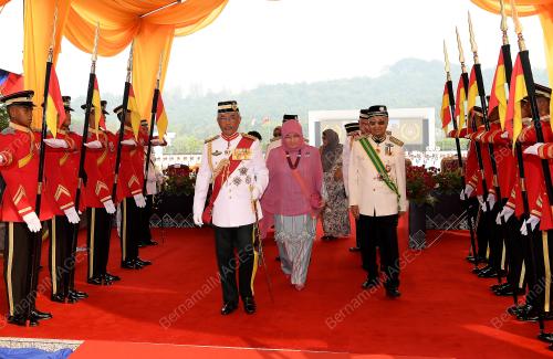 PTJ13_12092019_AGONG_BN201909050171