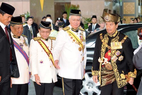 TUANKU MIZAN ZAINAL ABIDIN