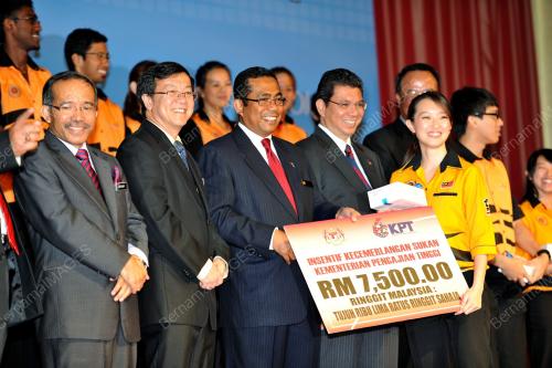 PTJ13_13022012_ANUGERAH
