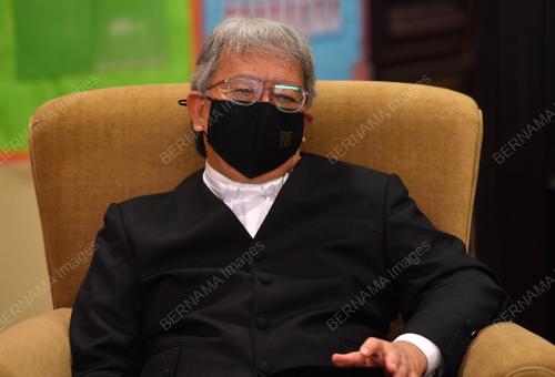 TAN SRI ABANG ISKANDAR ABANG HASHIM