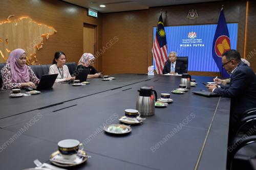 DATUK SERI AMRAN MOHAMED ZIN