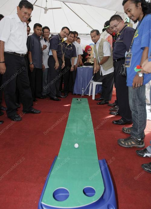 MUHYIDDIN YASSIN